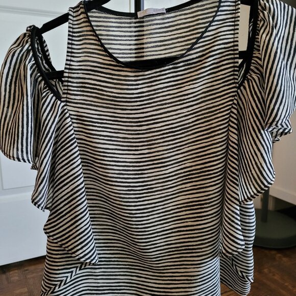 Zara Zebra Pattern Cropped Cold Shoulder Summer Top Size Small - Picture 3 of 6